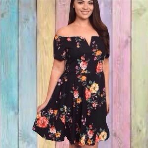 Mangosteen Black Floral Plus Size Versatile Off The Shoulders Lined Dress NWOT